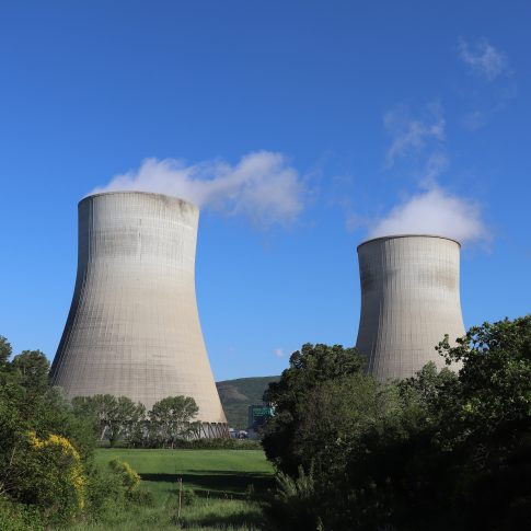 cheminees nucleaires scaled